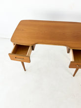 Afbeelding in Gallery-weergave laden, Vintage Kaptafel