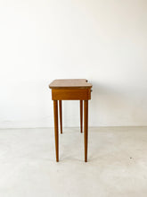 Afbeelding in Gallery-weergave laden, Vintage Kaptafel