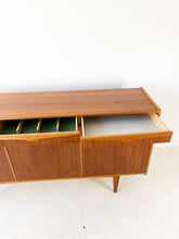 Afbeelding in Gallery-weergave laden, Scandinavisch Vintage Dressoir