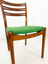 Load image into Gallery viewer, Set van 6 Eetkamerstoelen "Della' IKEA, jaren 60
