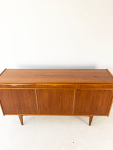 Afbeelding in Gallery-weergave laden, Scandinavisch Vintage Dressoir