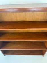 Load image into Gallery viewer, Deense Teak Boekenkast