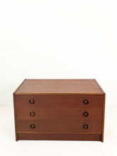 Load image into Gallery viewer, Lage Teak Ladekast