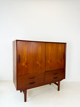 Load image into Gallery viewer, Deense Teak Highboard / Dressoir