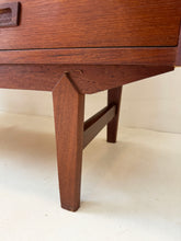 Load image into Gallery viewer, Deense Teak Highboard / Dressoir