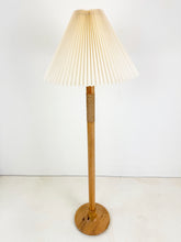 Afbeelding in Gallery-weergave laden, Zweeds Vintage Vloerlamp