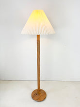 Afbeelding in Gallery-weergave laden, Zweeds Vintage Vloerlamp