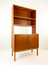 Load image into Gallery viewer, Børge Mogensen Wall cabinet