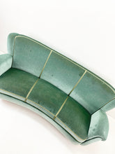 Load image into Gallery viewer, <tc>Green Velvet Sofa</tc>