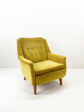 Load image into Gallery viewer, <tc>Yellow Velet Armchair</tc>
