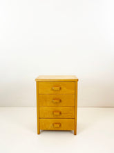 Load image into Gallery viewer, Small chest of drawers