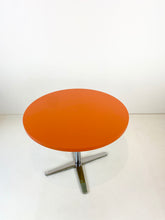 Load image into Gallery viewer, Round Side Table