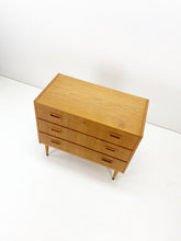 Load image into Gallery viewer, <tc>Vintage Chest of Drawers</tc>
