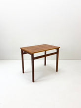 Load image into Gallery viewer, <tc>Teak Sidetable</tc>