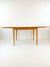Load image into Gallery viewer, Edsbyverken Dining table