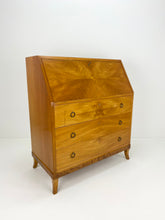 Afbeelding in Gallery-weergave laden, Berkenhout Bureau