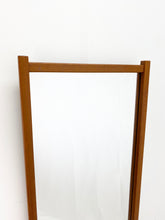 Afbeelding in Gallery-weergave laden, Teak Spiegel