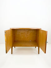 Afbeelding in Gallery-weergave laden, Teak Kastje