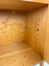 Afbeelding in Gallery-weergave laden, Teak Kastje
