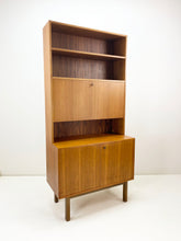 Afbeelding in Gallery-weergave laden, Scandinavische Wandkast / Barkast