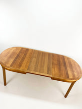 Afbeelding in Gallery-weergave laden, Teak Hugo Troeds Eettafel