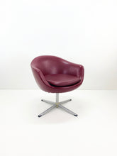Afbeelding in Gallery-weergave laden, Vintage Bordeaux Gekleurde Draaifauteuil