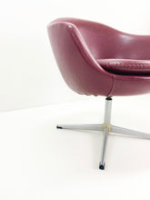 Afbeelding in Gallery-weergave laden, Vintage Bordeaux Gekleurde Draaifauteuil