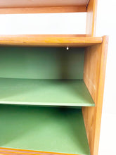 Afbeelding in Gallery-weergave laden, Teak WandKast, Bertil Fridhagen 'Variett'