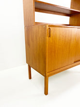 Afbeelding in Gallery-weergave laden, Teak WandKast, Bertil Fridhagen 'Variett'