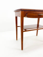 Load image into Gallery viewer, <transcy>Side Table </transcy>