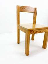 Load image into Gallery viewer, <transcy>Children's Chair</transcy>