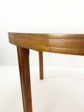 Load image into Gallery viewer, <transcy>Round Dining Table</transcy>