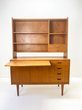 Load image into Gallery viewer, Zweedse Teak Wandkast / Boekenkast