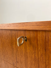Afbeelding in Gallery-weergave laden, Teak Ladekast uit Zweden
