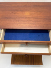 Load image into Gallery viewer, Teak Dressoir