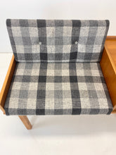 Load image into Gallery viewer, Teak Halkastje / Bankje