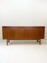 Afbeelding in Gallery-weergave laden, Teak Dressoir, Tage Olofsson - Ulferts Sweden
