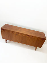 Afbeelding in Gallery-weergave laden, Teak Dressoir, Tage Olofsson - Ulferts Sweden