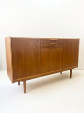 Afbeelding in Gallery-weergave laden, Scandinavisch Vintage Dressoir