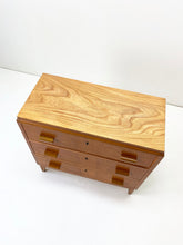 Load image into Gallery viewer, <transcy>Small Chest of Drawers</transcy>