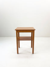 Load image into Gallery viewer, <transcy>Small Sidetable / Plant Table</transcy>