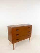 Afbeelding in Gallery-weergave laden, Vintage Teak Ladekast