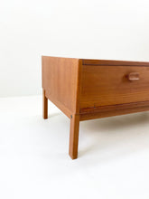 Load image into Gallery viewer, <transcy>Low Cabinet</transcy>