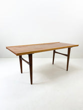 Load image into Gallery viewer, <transcy>Scandinavian Coffee Table</transcy>