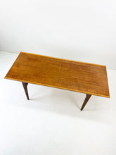 Load image into Gallery viewer, <transcy>Scandinavian Coffee Table</transcy>
