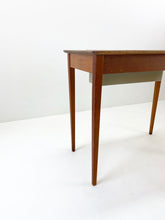 Load image into Gallery viewer, <transcy>Desk / Make-up Table</transcy>