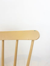 Afbeelding in Gallery-weergave laden, Zweedse Spijlen Stoelen (set van 2)