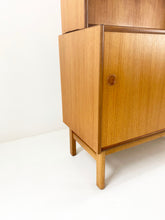 Load image into Gallery viewer, Zweedse Teak Wandkast