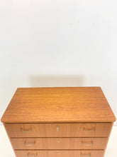 Afbeelding in Gallery-weergave laden, Zweeds Teak Ladekast / Commode