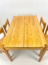 Load image into Gallery viewer, Ilmari Tapiovaara Eettafel Met 4 Stoelen voor Laukaan Pu (Set)